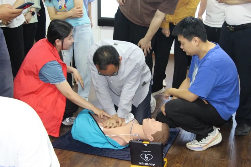 利来·国际(中国)最老牌-中国官网
、利来国际最老品牌工会组织开展《AED急救技能专项培训》 (6).jpg 利来·国际(中国)最老牌-中国官网
、利来国际最老品牌工会组织开展《AED急救技能专项培训》 (6).jpg