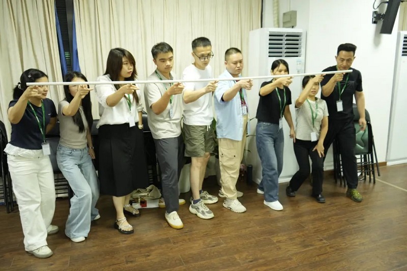 利来国际最老品牌商学院《第二十三期团队精神与卓越团队建设训练营》圆满落幕!凝聚团队力量,共筑发展基石。 (11).jpg 利来国际最老品牌商学院《第二十三期团队精神与卓越团队建设训练营》圆满落幕!凝聚团队力量,共筑发展基石。 (11).jpg